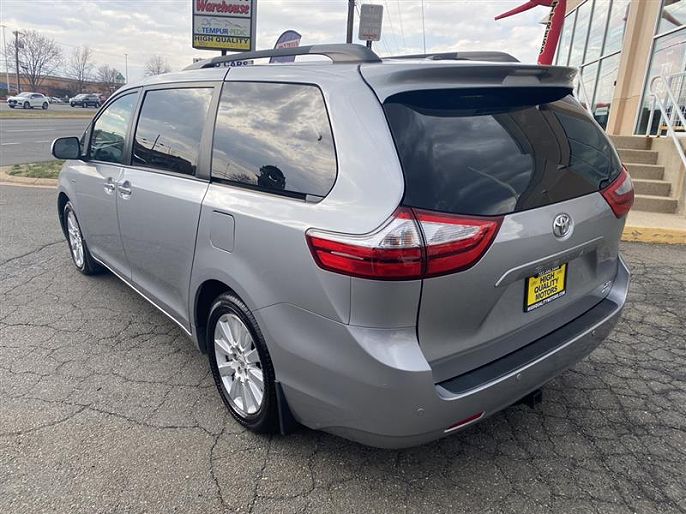2017 Toyota Sienna