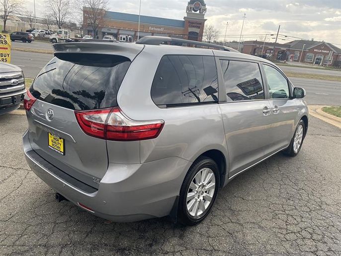 2017 Toyota Sienna