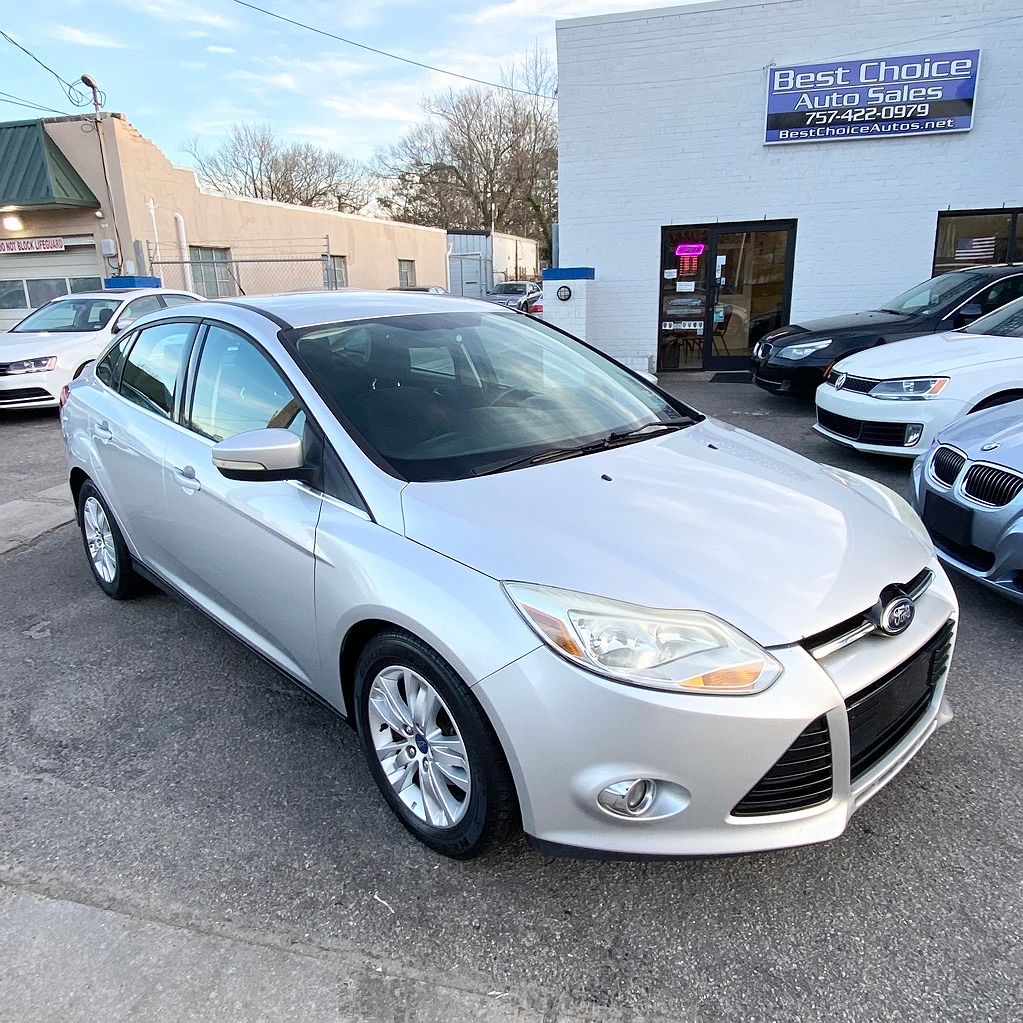 2012 Ford Focus SEL image 2