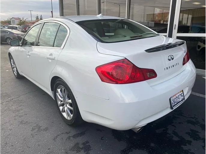 2009 Infiniti G37