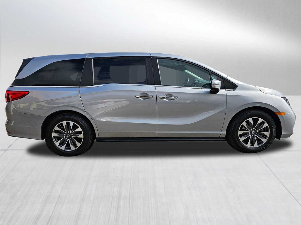 2022 Honda Odyssey EX image 5