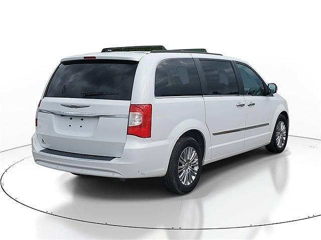 2015 Chrysler Town & Country