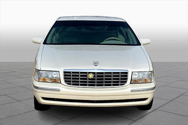 1999 Cadillac DeVille null image 2