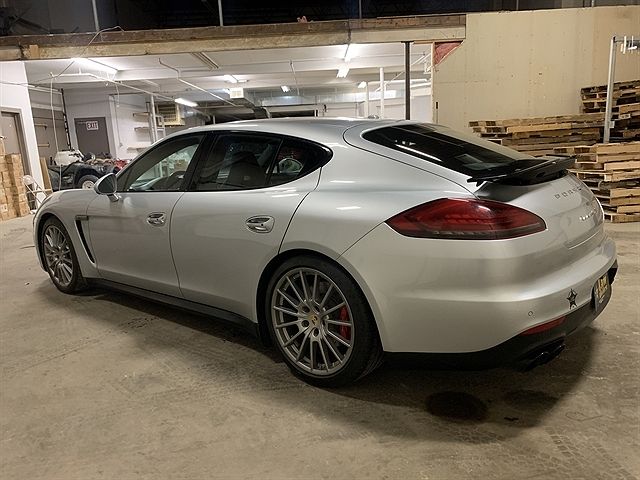2014 Porsche Panamera GTS image 4