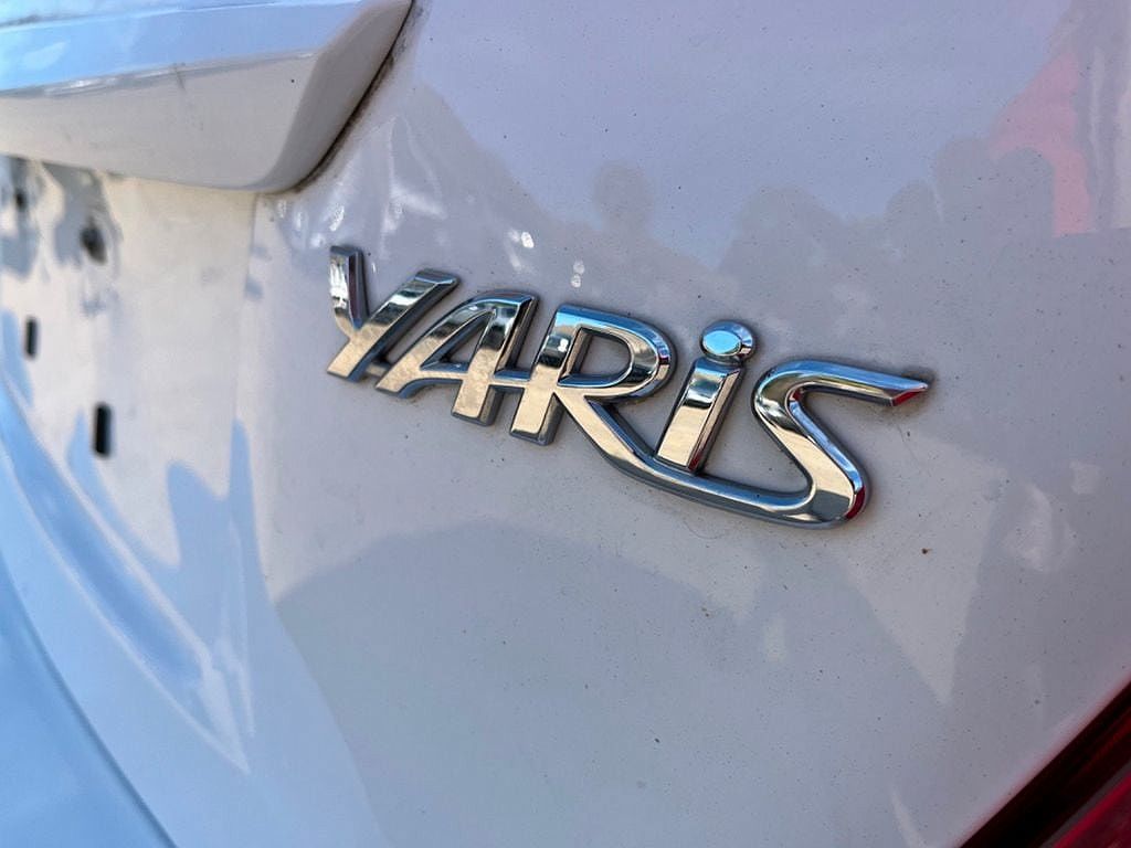 2015 Toyota Yaris L image 42