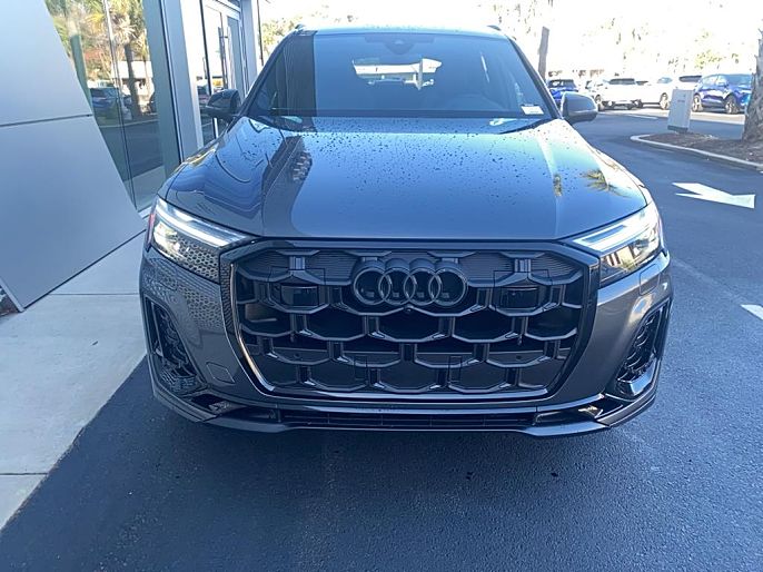 2025 Audi SQ7