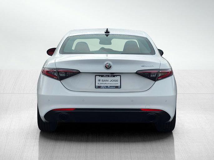 2024 Alfa Romeo Giulia