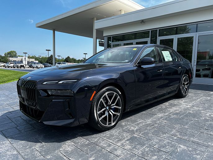 2025 BMW i7
