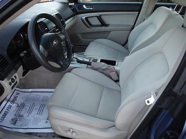 2008 Subaru Legacy 2.5i image 10