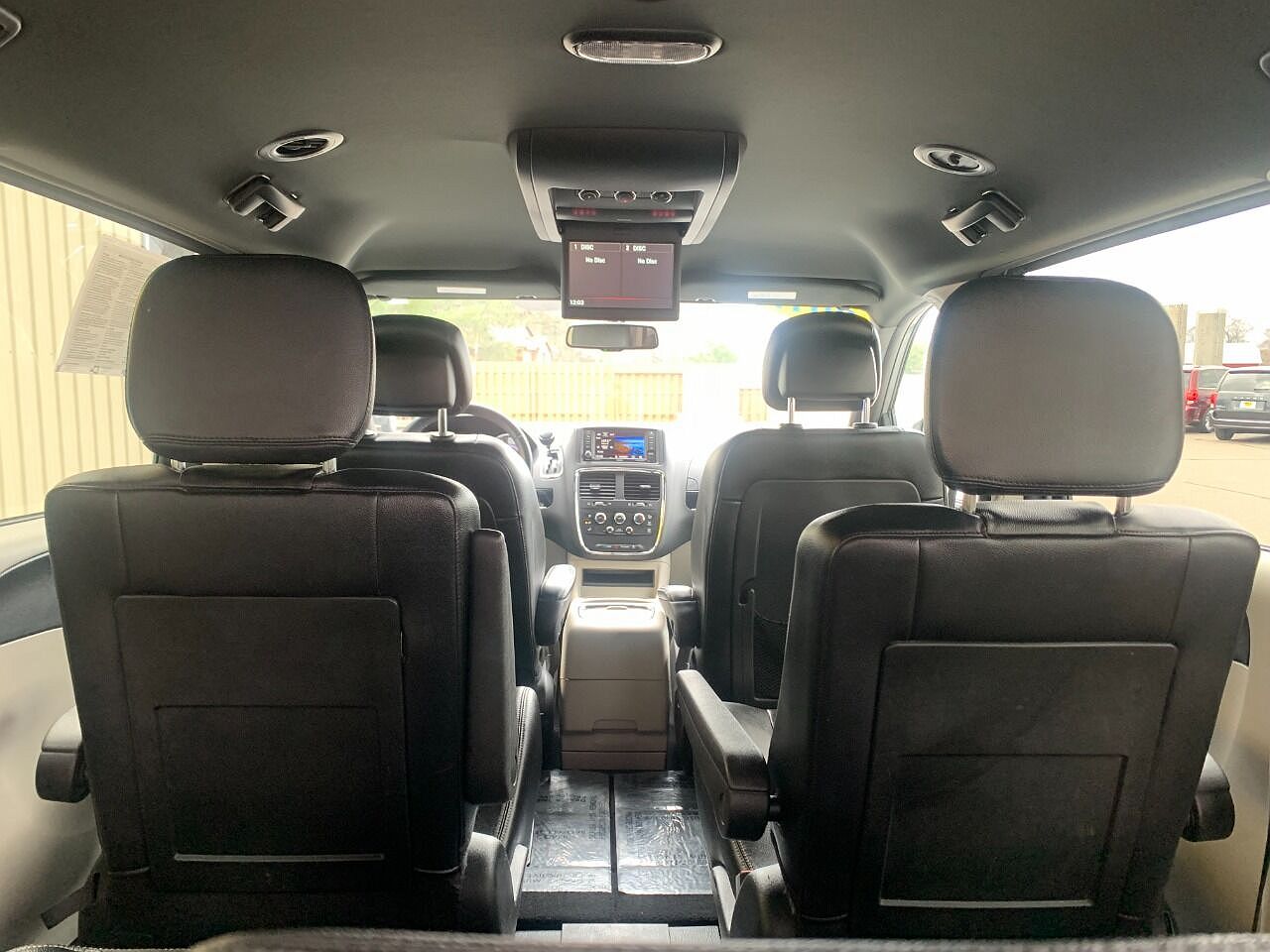2017 Dodge Grand Caravan SXT image 8