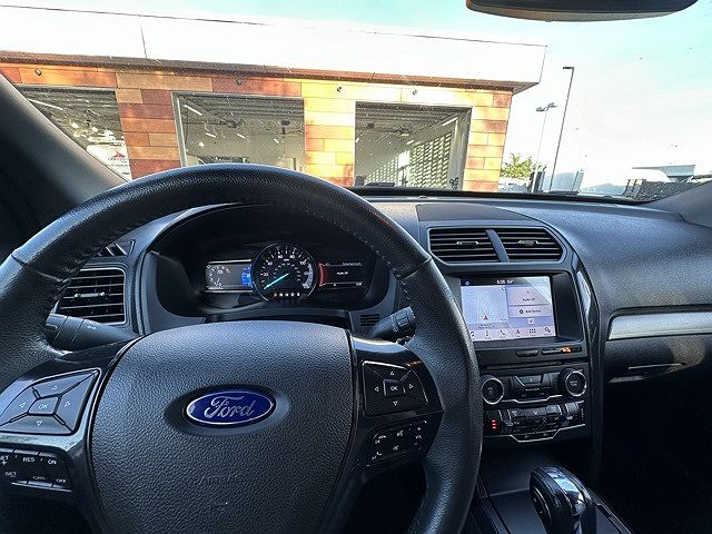 2018 Ford Explorer XLT image 5