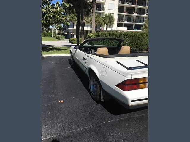 1987 Chevrolet Camaro null image 2