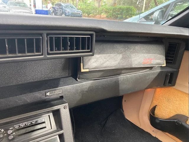 1987 Chevrolet Camaro null image 6