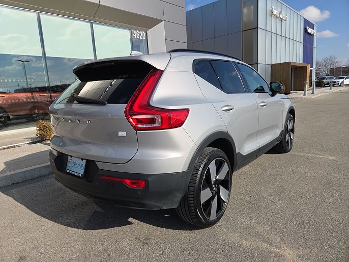 2023 Volvo XC40