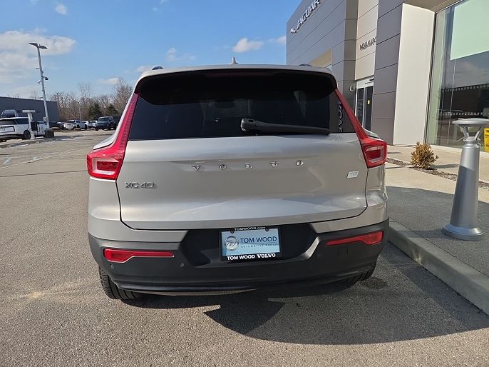 2023 Volvo XC40