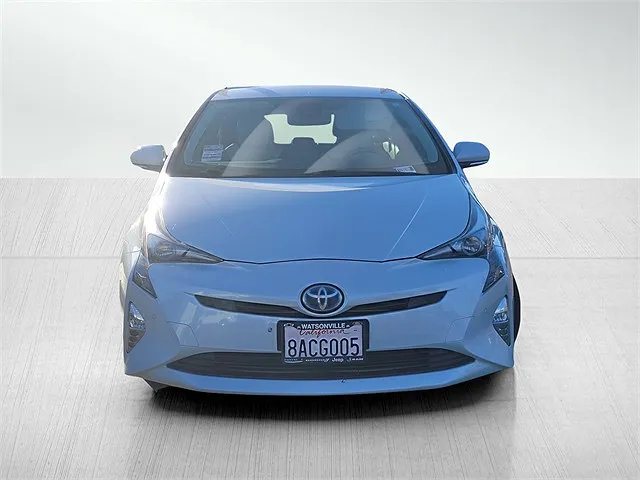 2017 Toyota Prius Four image 2
