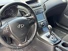 2011 Hyundai Genesis Premium image 9