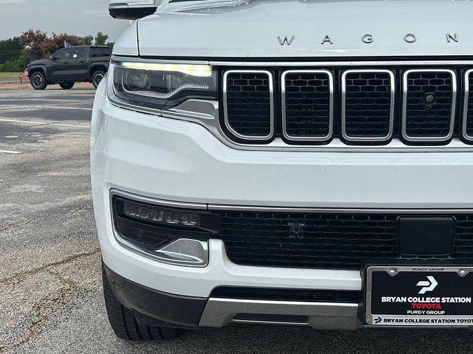 2022 Jeep Wagoneer