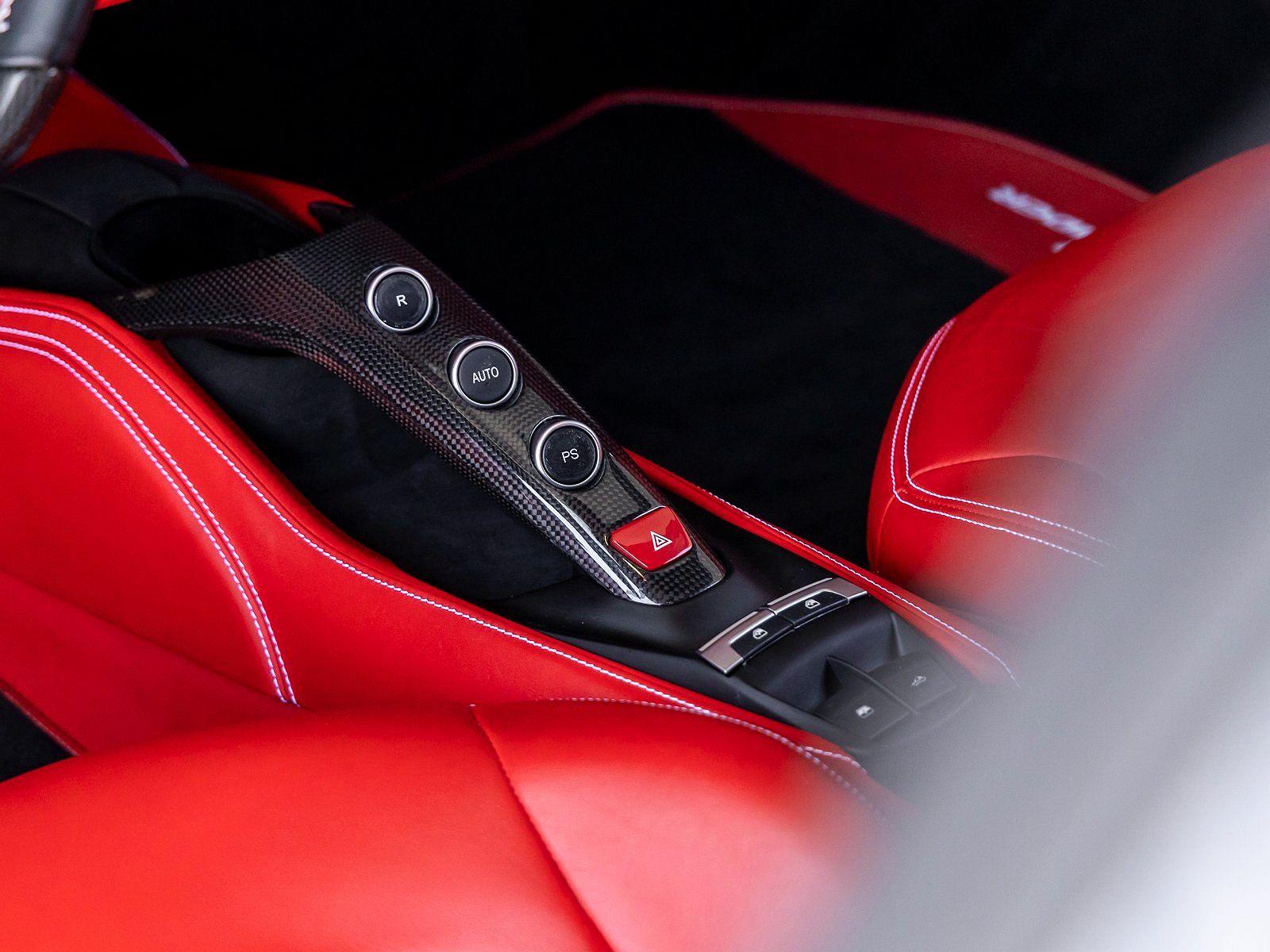 2017 Ferrari 488 Spider image 33