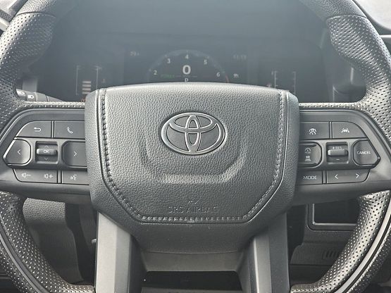 2024 Toyota Tacoma SR5 photo 11
