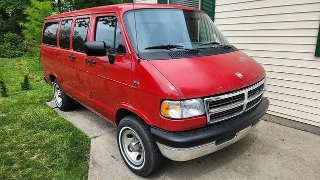 1995 Dodge Ram Wagon