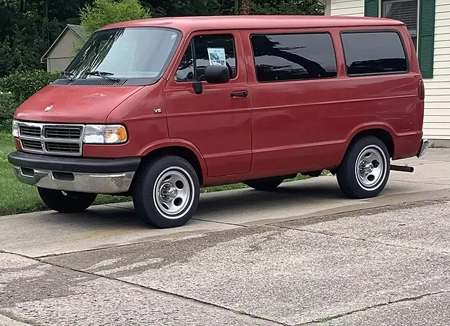 1995 Dodge Ram Wagon