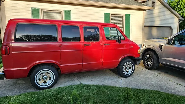 1995 Dodge Ram Wagon
