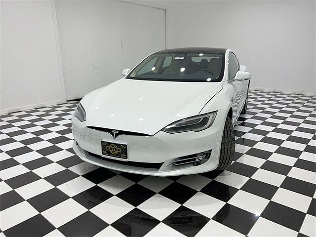 2017 Tesla Model S 75D image 0