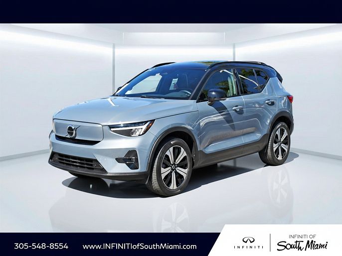 2023 Volvo XC40
