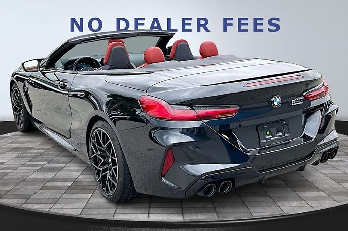 2022 BMW M8