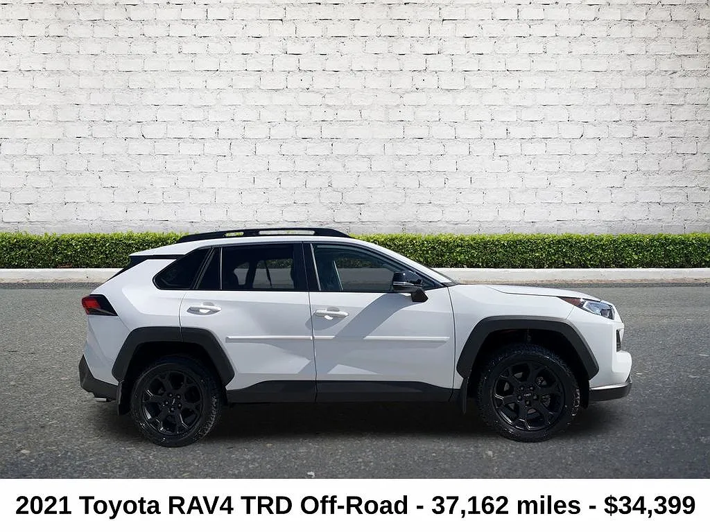 2021 Toyota RAV4 TRD Off Road image 1