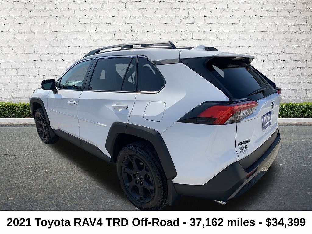 2021 Toyota RAV4 TRD Off Road image 4