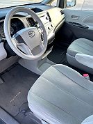 2011 Toyota Sienna Base image 8