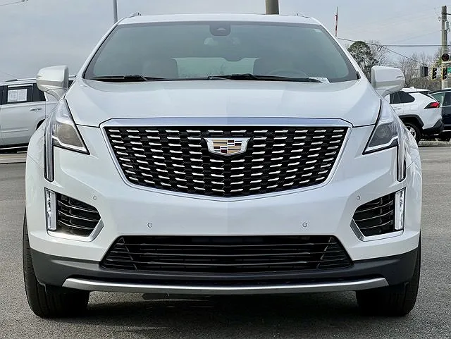 2021 Cadillac XT5 Premium Luxury image 2