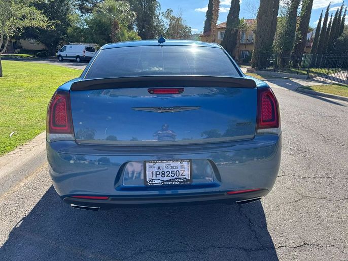 2020 Chrysler 300