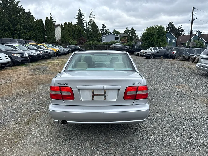 2000 Volvo S70