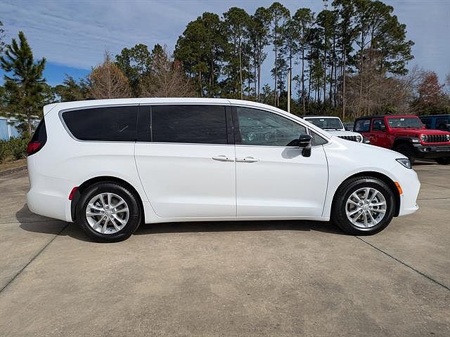 2026 Chrysler Pacifica