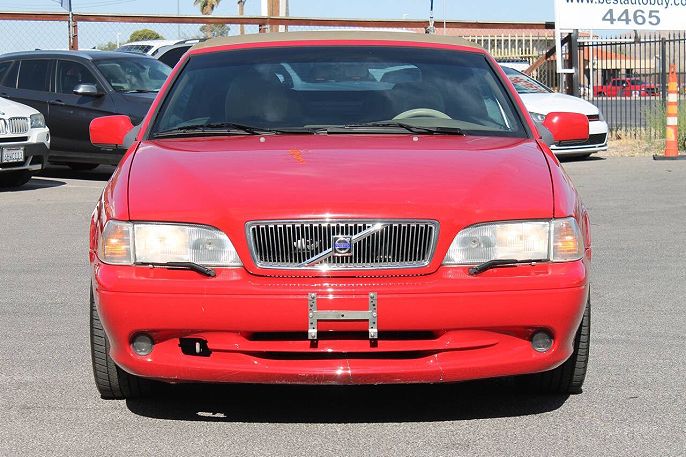 2000 Volvo C70