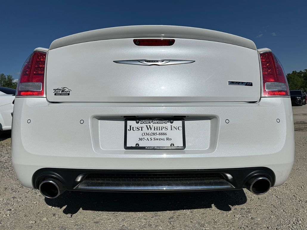 2012 Chrysler 300 SRT8 image 3