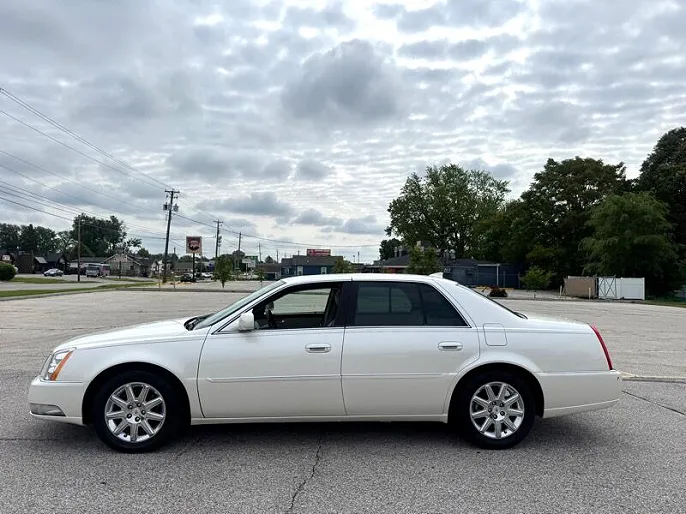 2011 Cadillac DTS