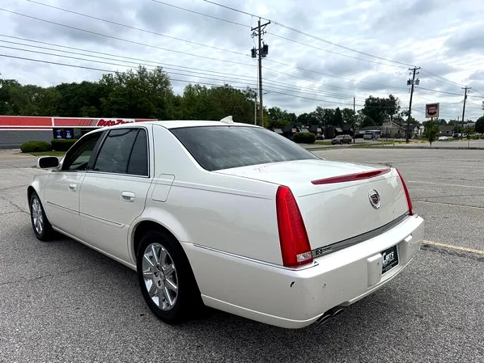 2011 Cadillac DTS