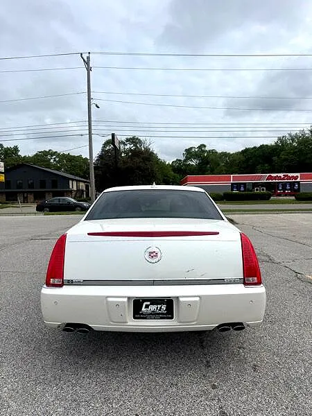 2011 Cadillac DTS