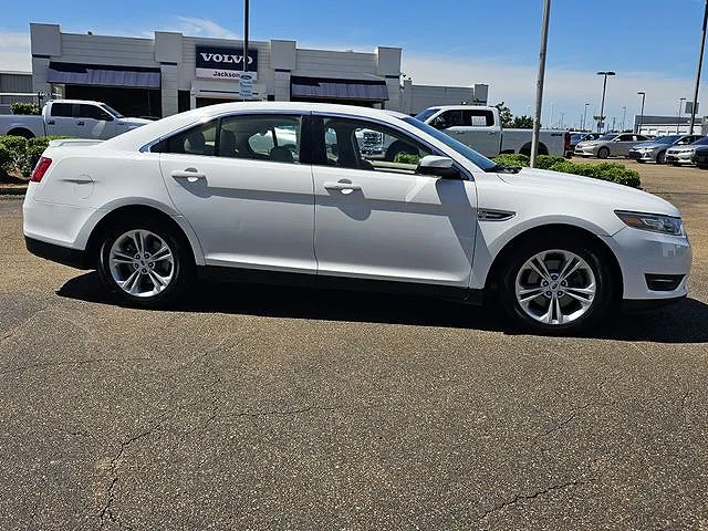 2017 Ford Taurus