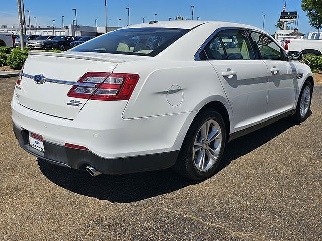 2017 Ford Taurus