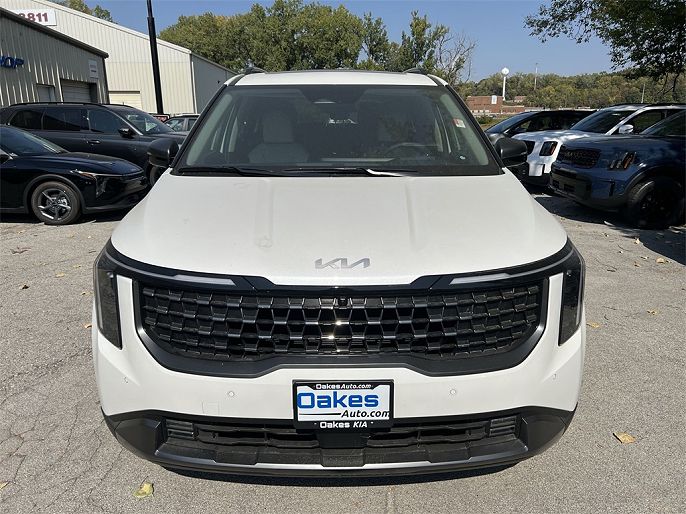 2025 Kia Carnival