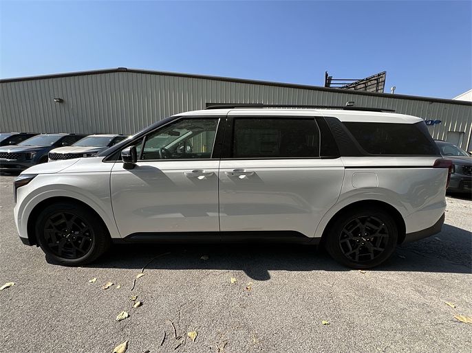 2025 Kia Carnival
