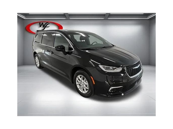 2026 Chrysler Pacifica