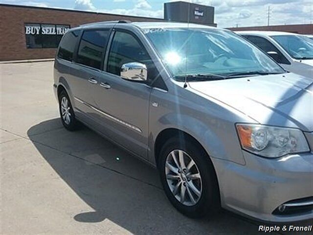 2014 Chrysler Town & Country