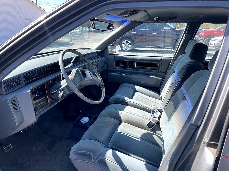 1989 Cadillac DeVille null image 6