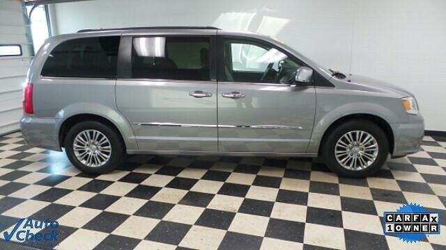 2014 Chrysler Town & Country